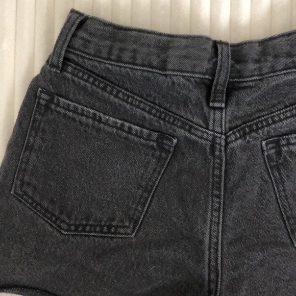 Old Navy Girls High Rise Jean Shorts - Picture 4 of 5